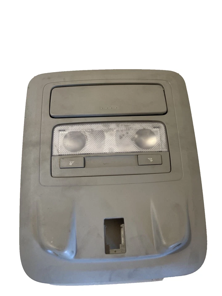 Chevrolet Orlando Interior Reading Light Front 95181585 Genuine 2.0 Vcdi 2011 - Изображение 1 из 4