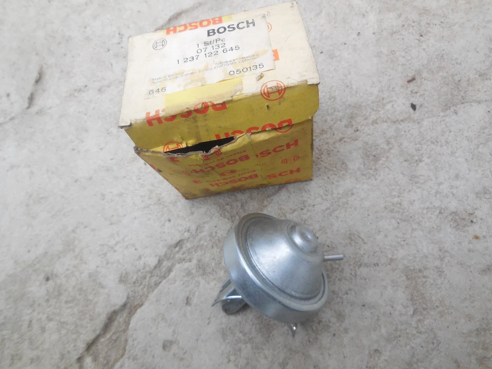 Porsche 924 Vacuum Advance BOSCH 1 237 122 645   C# N11 - Image 1 of 1