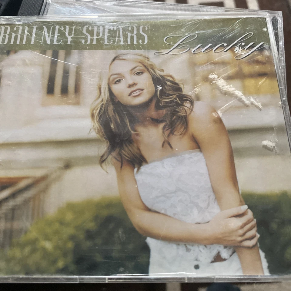Lucky - Britney Spears - Image 1 of 1