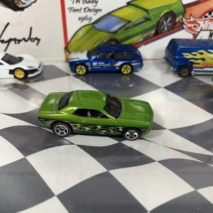 Hot Wheels Heat Fleet '12 Dodge Challenger Concept grün Rücklicht hinzugefügt - Bild 1 von 5