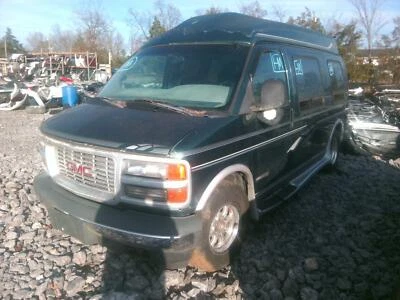 Conjunto de luz trasera izquierda GMC VAN SAVANA 1500 96 97 98 99 Foto 1 de 4