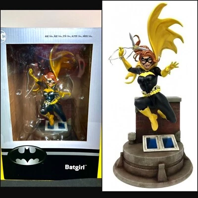 DC Comics - Estatua de Batgirl, Jim Lee por Chronicle Collectibles (¡Exclusiva!) Foto 1 de 4