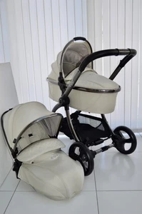 EGG 2 MOONBEAM PRAM & CARRYCOT BUNDLE - Picture 1 of 12