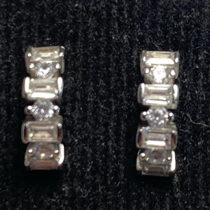 925 Sterling Silver Huggie With White Cz Earrings .New - Picture 1 of 7