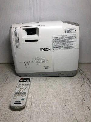 Proyector Epson PowerLite 99WH H686A 3LCD WXGA HDMI con mando a distancia. Horas de lámpara 4419 Foto 1 de 4
