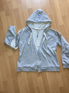 Mujer $108 NUEVO CON ETIQUETAS BCBGeneration Envolvente Frontal Sudadera Tejida Chaqueta Gris Talla S Sin Cinturón - Imagen 1 de 4