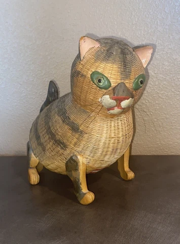 Vintage Ratten Wicker Shanghai Handicrafts Cat Early Example Lidded Hidden Box Cover