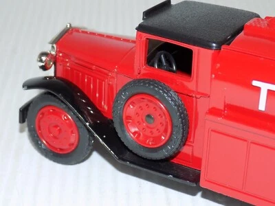 ERTL Texaco 1930 Diamond T Fuel Tanker Delivery  Collectors Series #7 #9330VO - Image 1 of 4