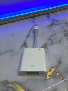 Genuine Apple Mini Display Port Thunderbolt to VGA Adapter A1307 #290 - Picture 1 of 2