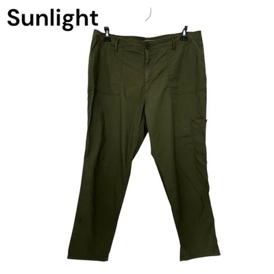 Liz Claiborne Womens Olive Cargo Pants Size 14 Comfort Outdoor Hiking - Image 1 of 4