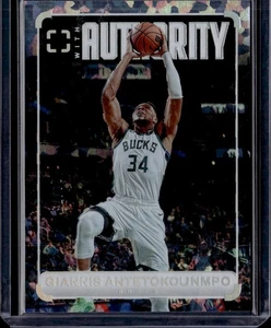2024-25 Photogenic Giannis Antetokounmpo Diamond /75 BUY 3 GET 1 FREE - Bild 1 von 2