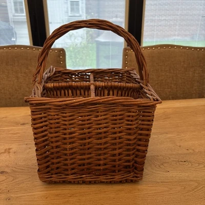 Vintage Wicker 4 Bottle Wine Carrier Basket – Rustic Storage – Farmhouse VGC  - Image 1 of 4