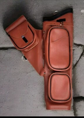 Target Side Leather Quiver Right hand Brown - Image 1 of 4