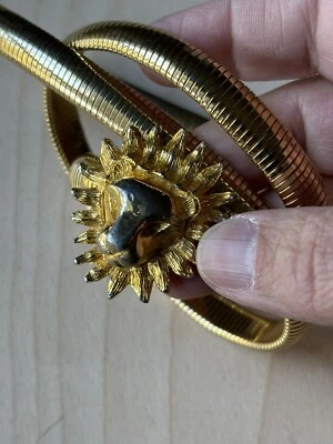 Cinturón elástico vintage años 70 80 Accessocraft NYC tono dorado cabeza de león serpiente 30-34 Foto 1 de 4
