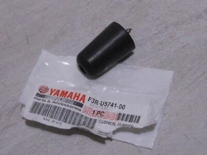 YAMAHA BOAT/MARINE AXT1800/LBT1050 WINDSHIELD CUSHION NOS! - Picture 1 of 1