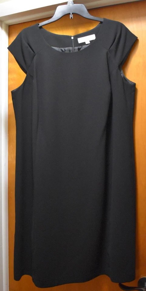 JONES STUDIO Basic Black Dress Sheath lined cap sleeve Size 16W work wedding - Image 1 of 3