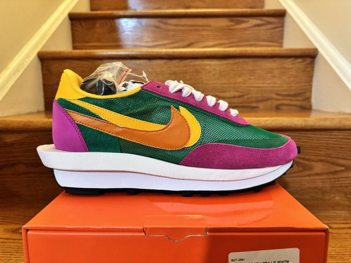 Nike sacai x LDWaffle Pine Green for Sale | Authenticity Nike sacai x LDWaffle Pine Green for Sale | Authenticity