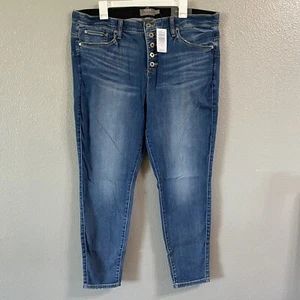 Torrid Bombshell Jeans Size 20S Short Ankle Blue High Waist Button Fly Med Wash - Picture 1 of 9