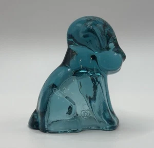 Estatuilla de perro perro perro perro de vidrio Degenhart de colección - azul claro verde azulado - 1977 brilla - Imagen 1 de 8