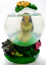 WALT DISNEY Pocahontas PALLA DI NEVE misura cm. 5 diametro 8 altezza