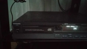 magnavox cdb472 philips cdm2 and TDA1541 cd player exelent cd player - Picture 1 of 6