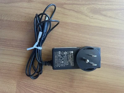 Adaptador de corriente para monitor LG ADS-40FSG-19 19032GPCU-1 EAY62768615 19V 1.3A 24.7W Foto 1 de 3