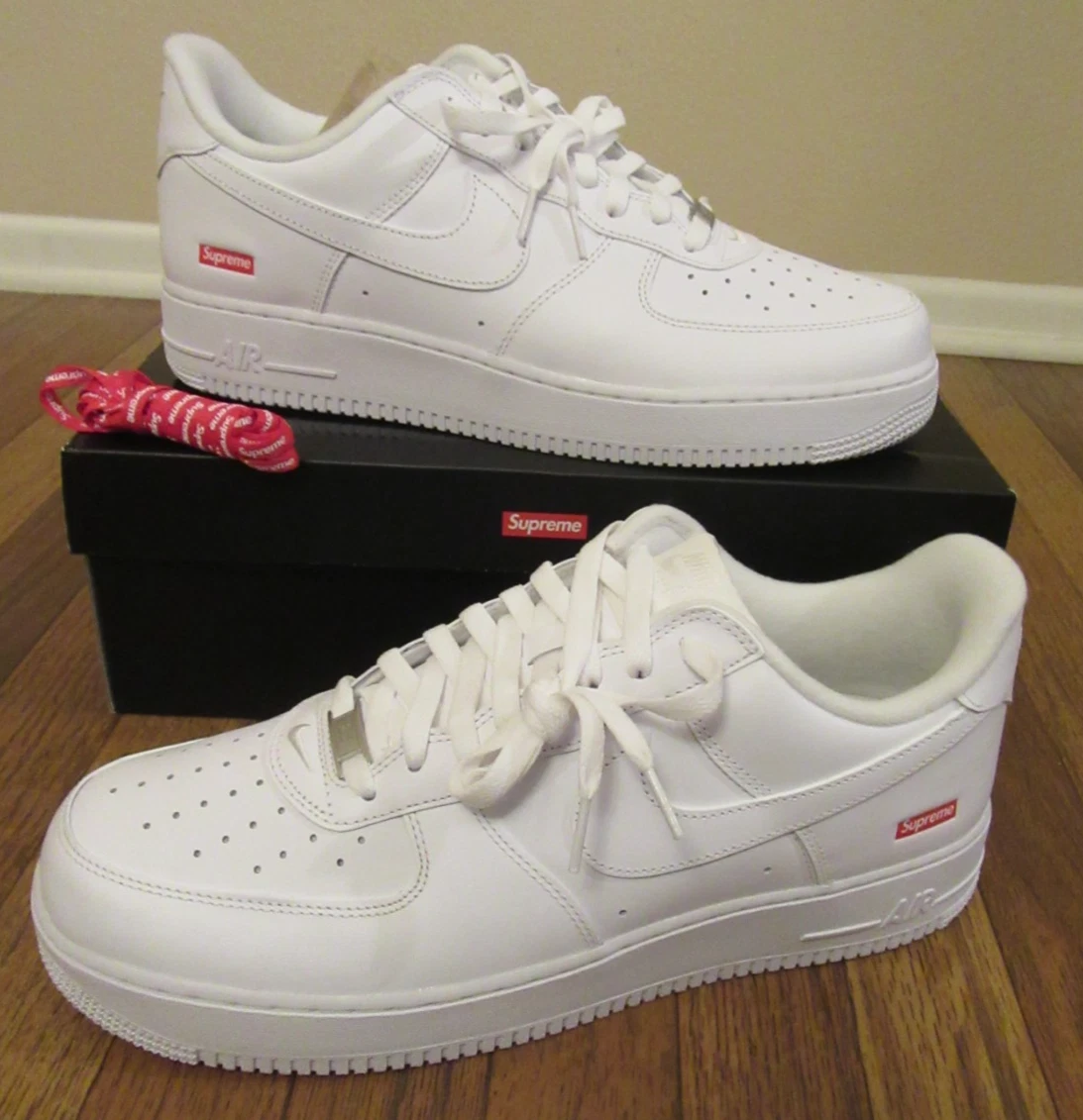 Preços baixos em Nike Air Force 1 Supreme White | eBay