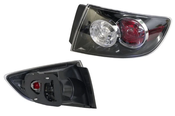 LUZ TRASEIRA LATERAL DIREITA PARA MAZDA 3 SEDAN BK 2006-2008 - Imagem 1 de 1
