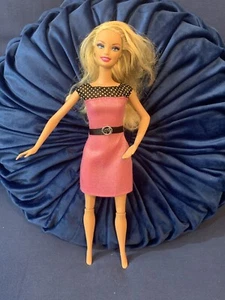 2009 Potty Training Pups Barbie Doll In Pink & Black Polka dot Dress - Picture 1 of 6