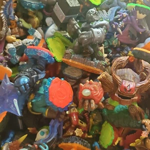 Skylanders Supercharger vervollständigen Ihre Sammlung WÄHLEN SIE IHRE EIGENEN - Bild 1 von 48