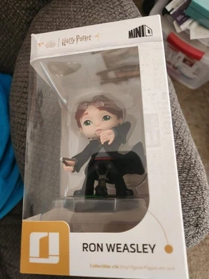Figura MiniCo Harry Potter Ron Weasley con Varita Rota Foto 1 de 4