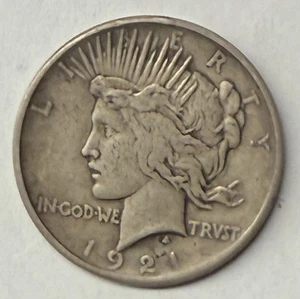 1921 Peace Dollar Beautiful  Nice Strike - Picture 1 of 2