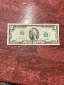 1976 $2 Two Dollar Bill US Note B30599884A - Picture 1 of 2