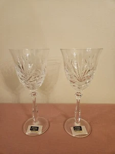 Nuovo con etichette - Set di 2 calici/bicchiere da vino Noritake Hampton Hall fuori produzione 8-1/2" - Foto 1 di 7