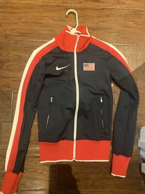 #6 Team USA Podium Chaqueta Nike XS, TEJIDO rojo/blanco, poli azul, sueño olímpico Foto 1 de 4