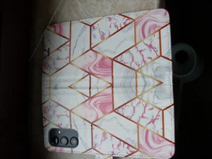 Handyhülle (Samsung), aufklappbar mit Steckfächern, gemustert, wie neu - Bild 1 von 4