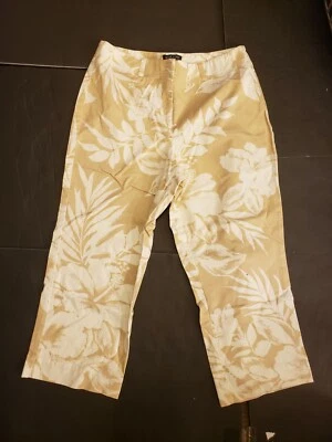 Capris florales blancos y tostados para mujer New York & Company talla 12 Foto 1 de 4