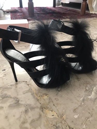 Sandali SUPER RARI Alexander McQueen in pelliccia nera verniciata tacchi in pelle 36 3