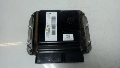 Centralina motore Opel Astra J Sports Tourer ECU 55579893 1.69 Diesel 28530632 - Immagine 1 di 4