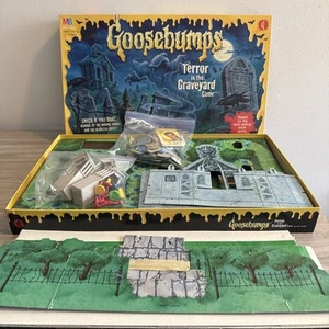 Goosebumps Terror in the Graveyard Juego de Mesa Milton Bradley 1995 98% Completo - Imagen 1 de 13