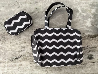 Thirty-One 31  Travel Makeup Bag and baubles & bracelets Chevron Black & White  - Image 1 of 4