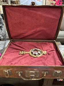 Demon Knight Blood Key Movie Prop W/Case TALES FROM THE CRYPT - Picture 1 of 14
