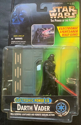 STAR WARS POTF POWER OF THE FORCE ELECTRONIC DARTH VADER GLOWING LIGHTSABER NEW - Image 1 of 4