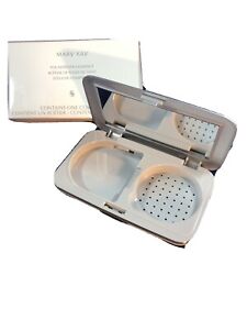 Mary Kay  MK Foundation Compact with Mirror Refillable Silver 869100 New