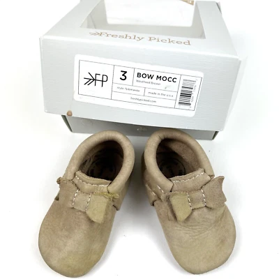 FRESHLY PICKED Weathered Brown Bow Moccasin Shoe Infant Soft Sole Sz 3 US 5.5 - Image 1 of 4