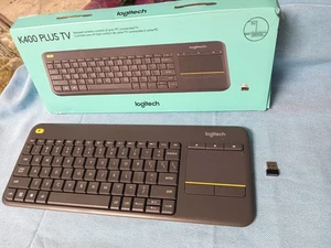  Logitech K400 Plus Wireless Media Keyboard –NEW (Windows, Android and Chrome) - Picture 1 of 3