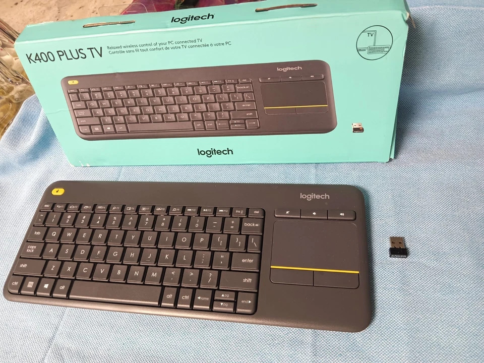  Logitech K400 Plus Wireless Media Keyboard –NEW (Windows, Android and Chrome) - Image 1 of 3