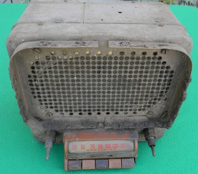 Original 1946 1947 1948 Chevrolet Passenger Car Push Button AM Radio - Image 1 of 4