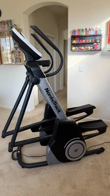 Entrenador NordicTrack FS14i FreeStride, elíptico, iFit, NTEL71620 - ¡Nunca usado! Foto 1 de 4