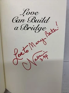 NAOMI JUDD - LOVE CAN BUILD A BRIDGE HC/DC SIGNED FIRST EDITION 1993 - Picture 1 of 8
